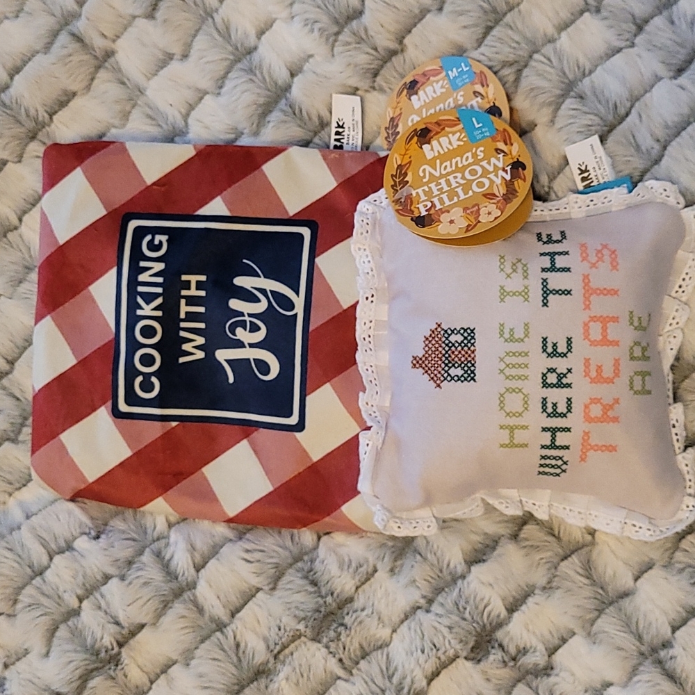 Barkbox Nana's Throw Pillow & Secret Sauce NWT Toys